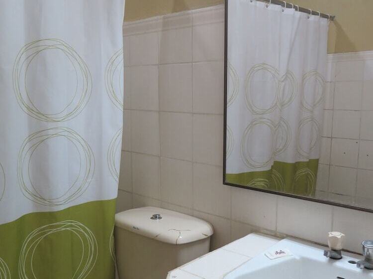 בית מלון כפרי Bohol La Roca