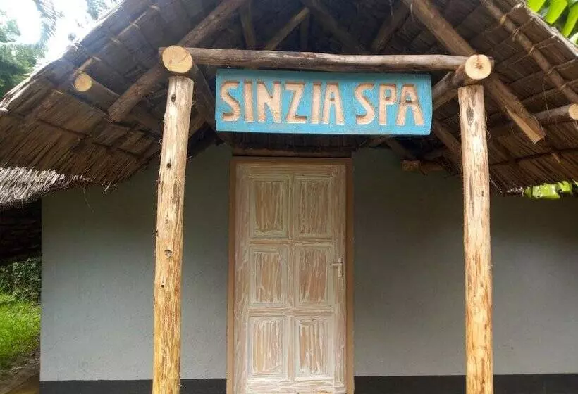 هتل Honey Badger Lodge