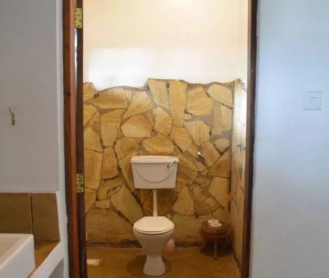 هتل Honey Badger Lodge