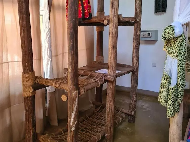 هتل Honey Badger Lodge