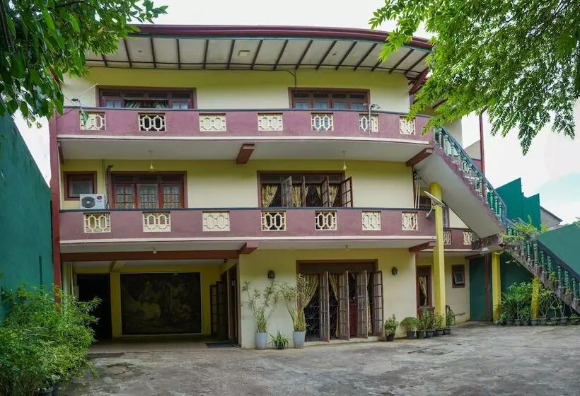 هتل Paradise Resort Kandy