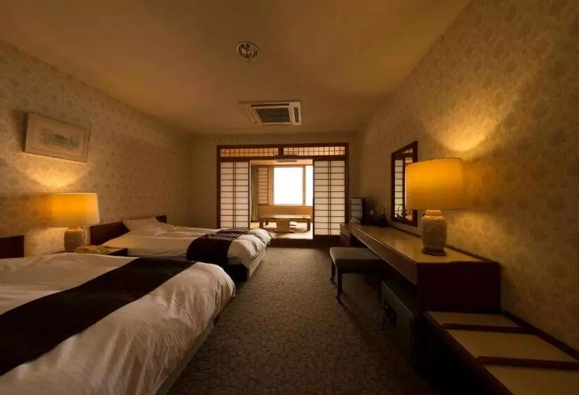 בית מלון כפרי Ryochiku Bettei