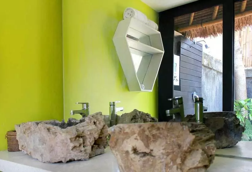 酒店 Seabreeze Hostel Bali