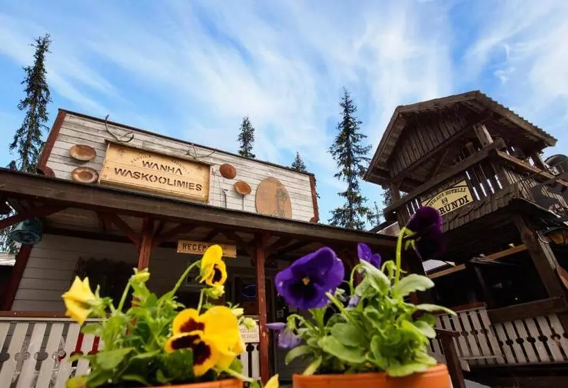 Отель Tankavaara Gold Village