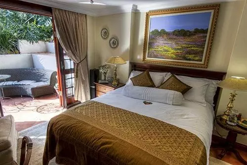 Отель The Oasis Boutique & Residency