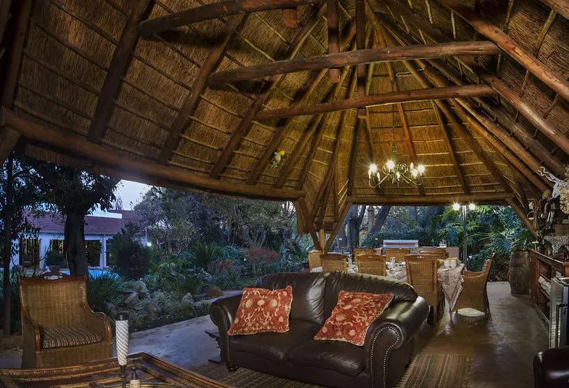 Отель The Oasis Boutique & Residency