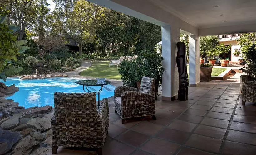 Отель The Oasis Boutique & Residency