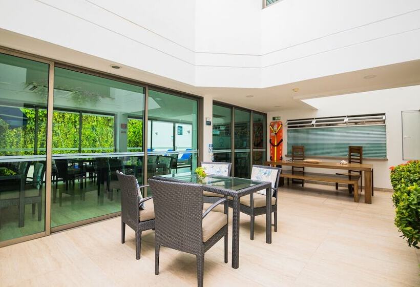 Varanasi Hotel Boutique Aeropuerto