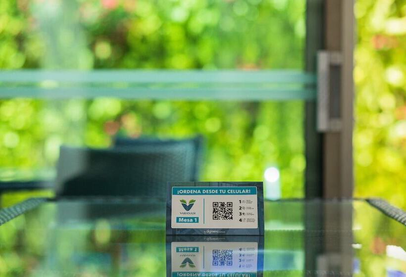 Varanasi Hotel Boutique Aeropuerto