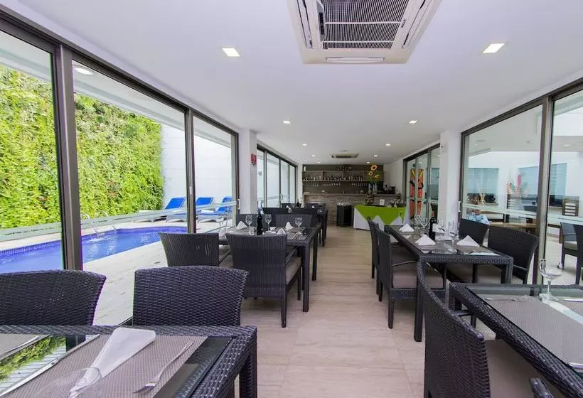 Varanasi Hotel Boutique Aeropuerto