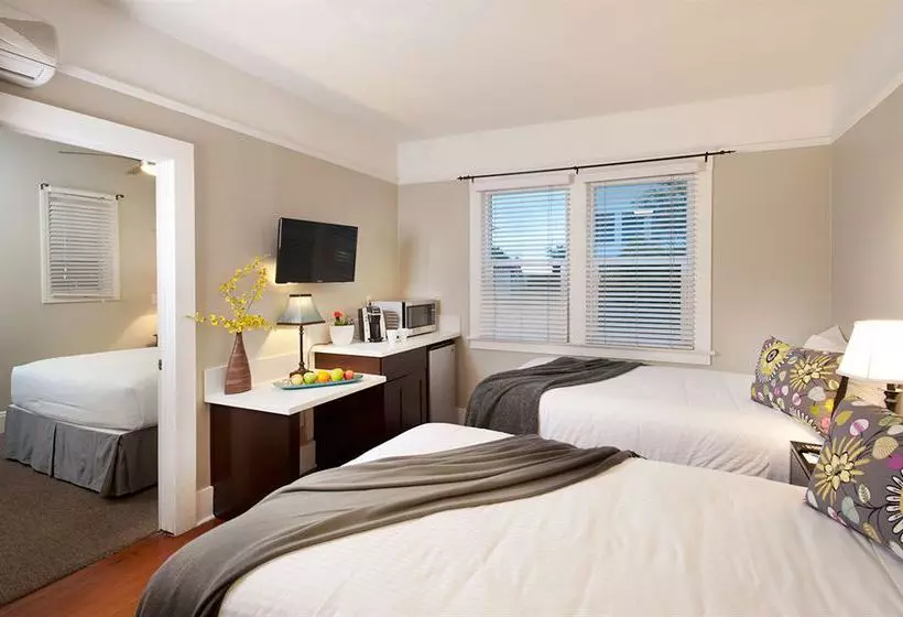 ホテル Found San Diego