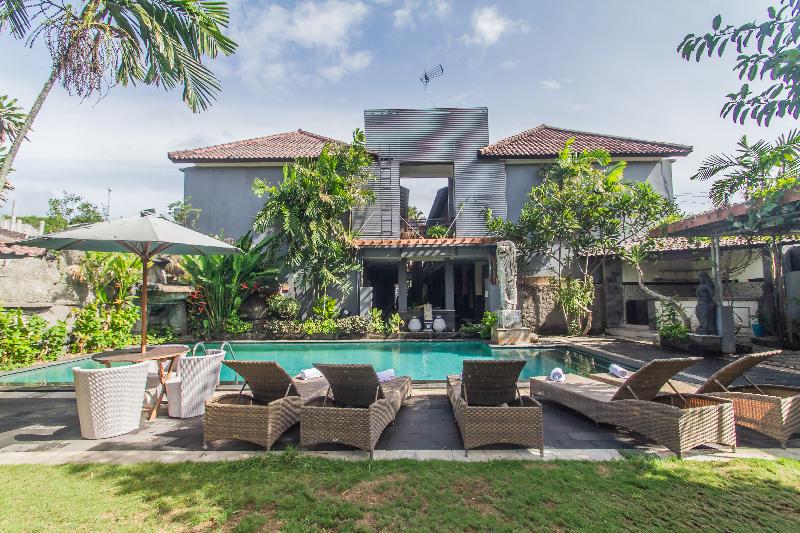 Jimbaran Lestari Hotel & Residence Spa