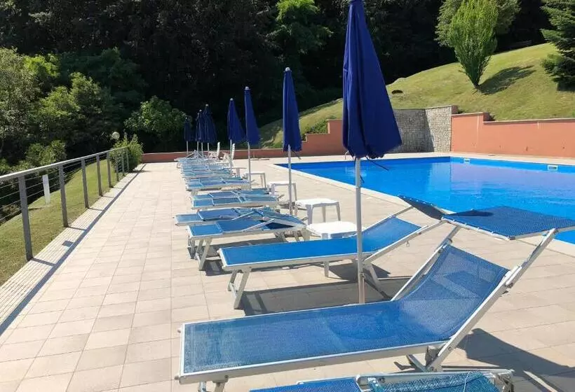 Le Terrazze Vista Lago Piscina Tennis Parking Wi Fi