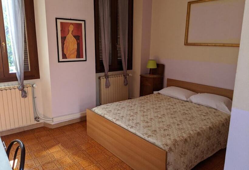 Пансион La Corte Del Poeta