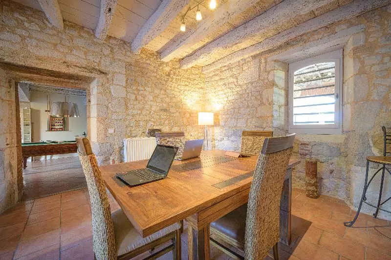 Hotelli Domaine De La Monestarie