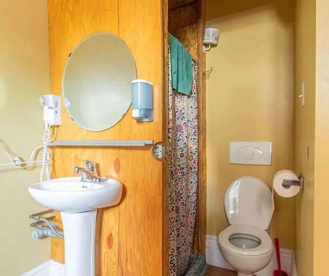 Общежитие Auberge Du Plateau