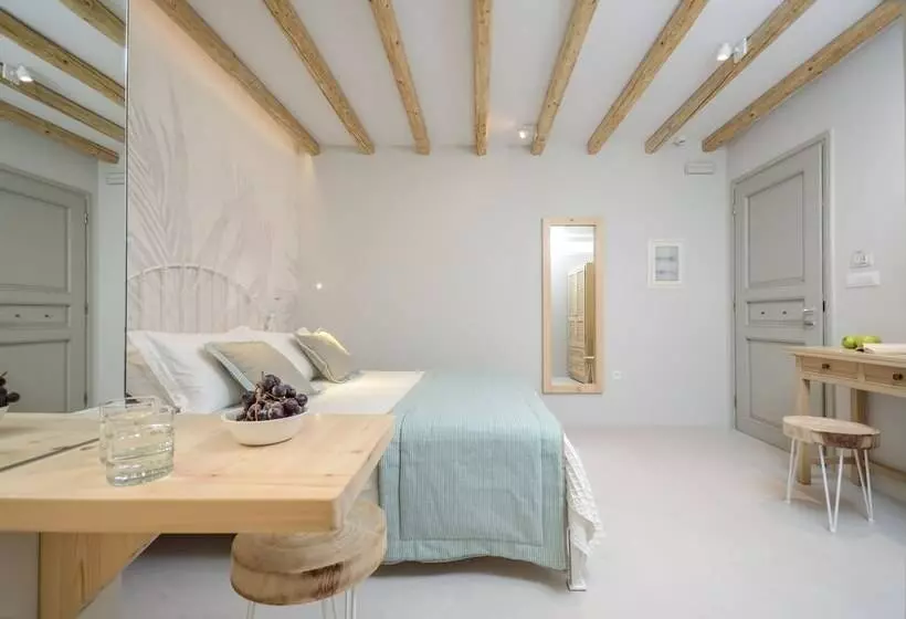 Antony Suites   Adults Only