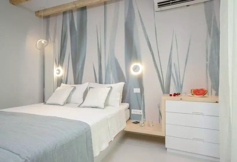 Antony Suites   Adults Only