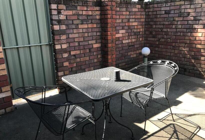 Belvoir Village Motel & Apartments Wodonga