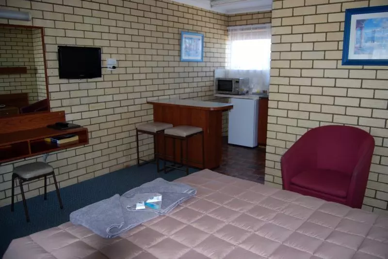 Coastal Comfort Motel