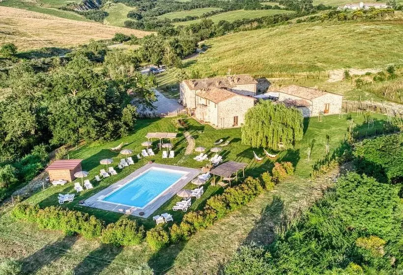 فندق Agriturismo Podere San Giorgio