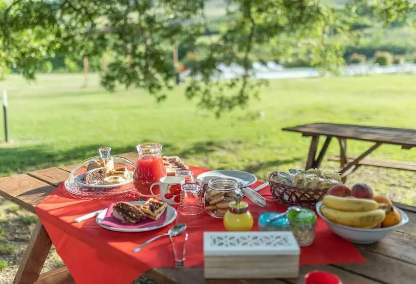 فندق Agriturismo Podere San Giorgio