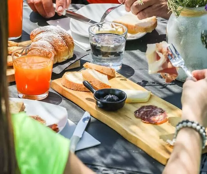 فندق Agriturismo Podere San Giorgio