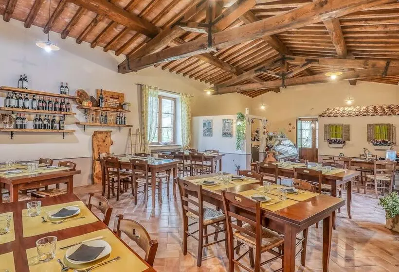 فندق Agriturismo Podere San Giorgio