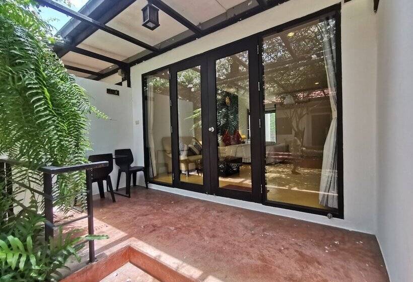 בית מלון כפרי Amara Resort Hua Hin