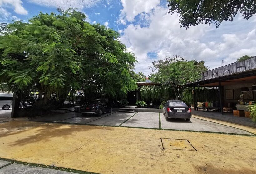 בית מלון כפרי Amara Resort Hua Hin