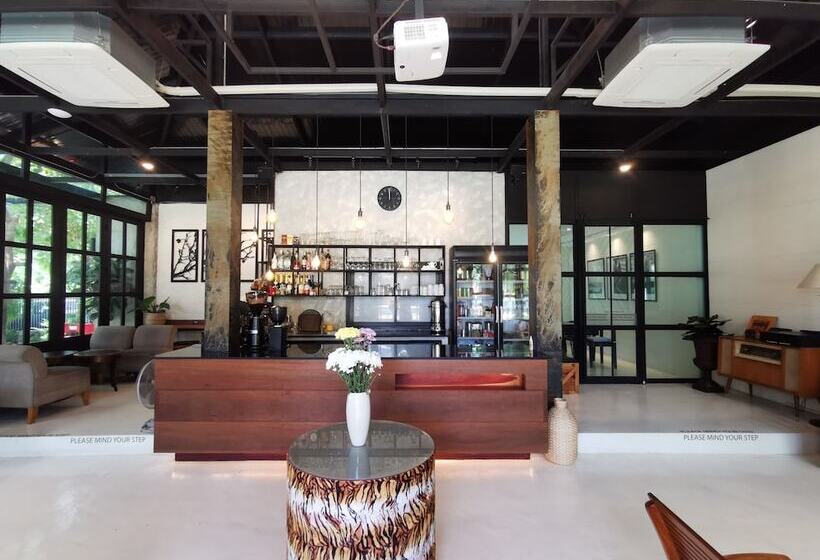 בית מלון כפרי Amara Resort Hua Hin