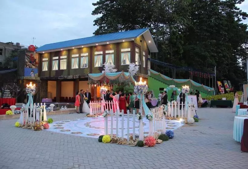 בית מלון כפרי Angkasa Garden