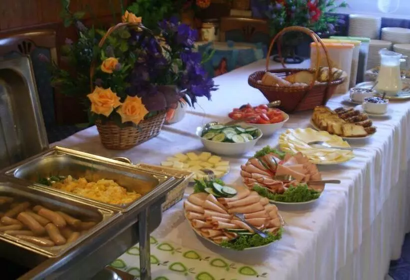 هتل Daisy Superior