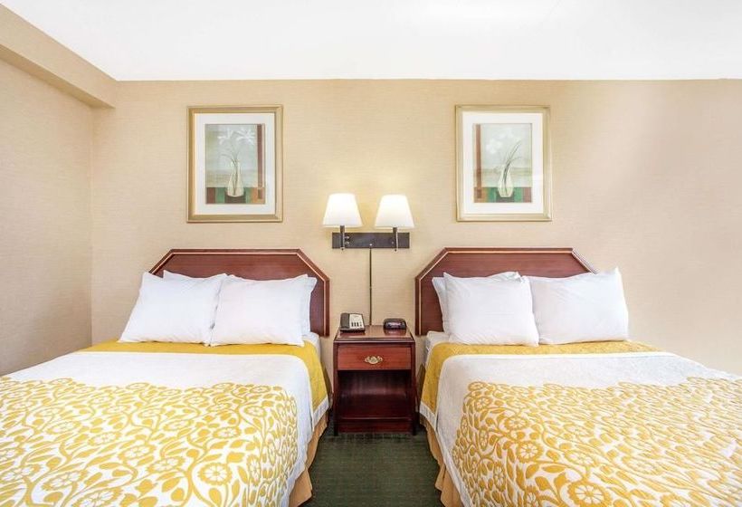 فندق Days Inn By Wyndham College Park