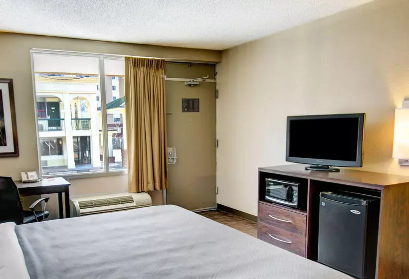 호텔 Econo Lodge Takoma Park