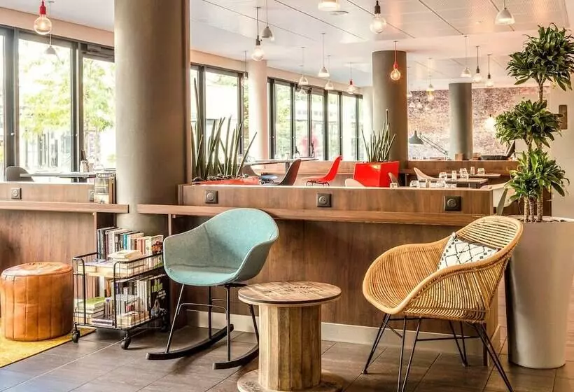 هتل Ibis Marne La Vallée Val D'europe