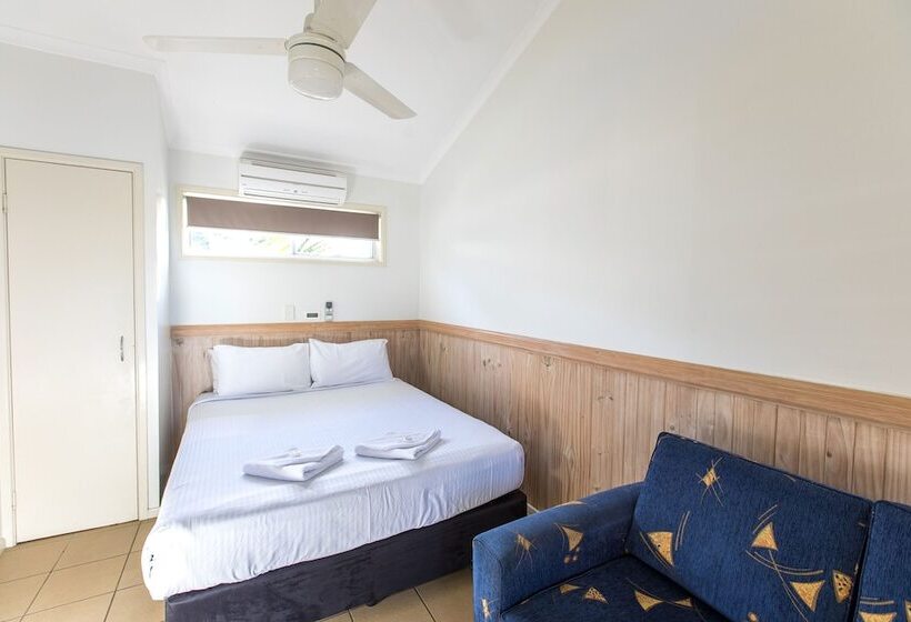 בית מלון כפרי Kirra Beach Tourist Park