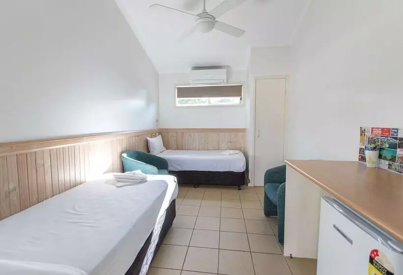 בית מלון כפרי Kirra Beach Tourist Park