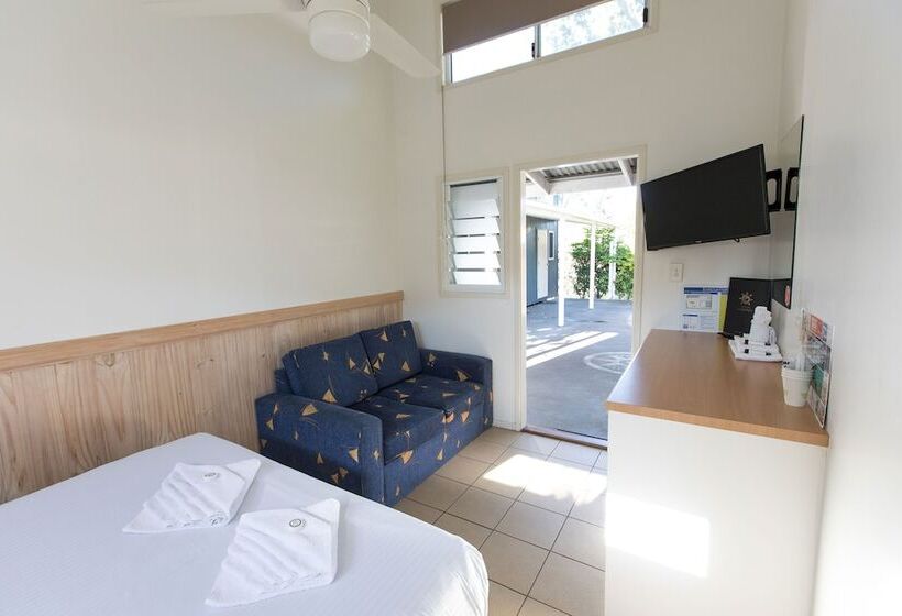 בית מלון כפרי Kirra Beach Tourist Park