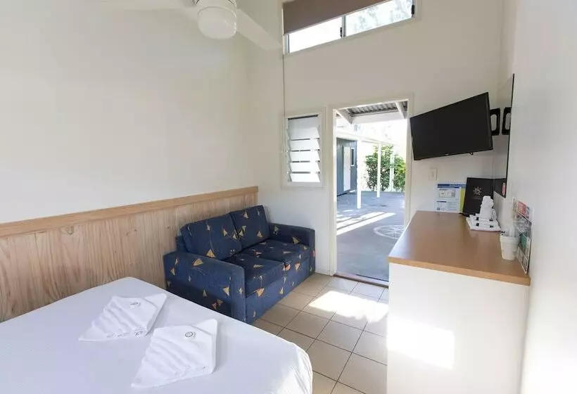 בית מלון כפרי Kirra Beach Tourist Park