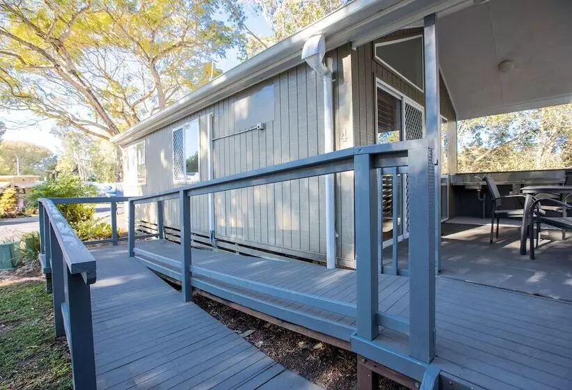 בית מלון כפרי Kirra Beach Tourist Park