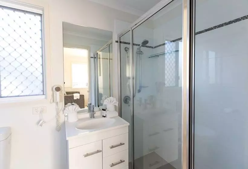 בית מלון כפרי Kirra Beach Tourist Park