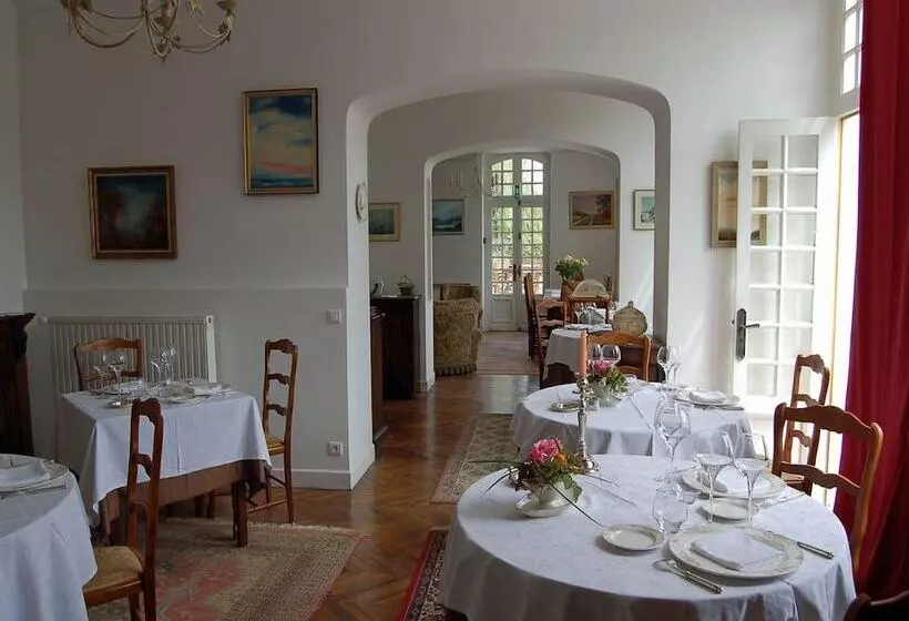 ホテル La Maison D'antan