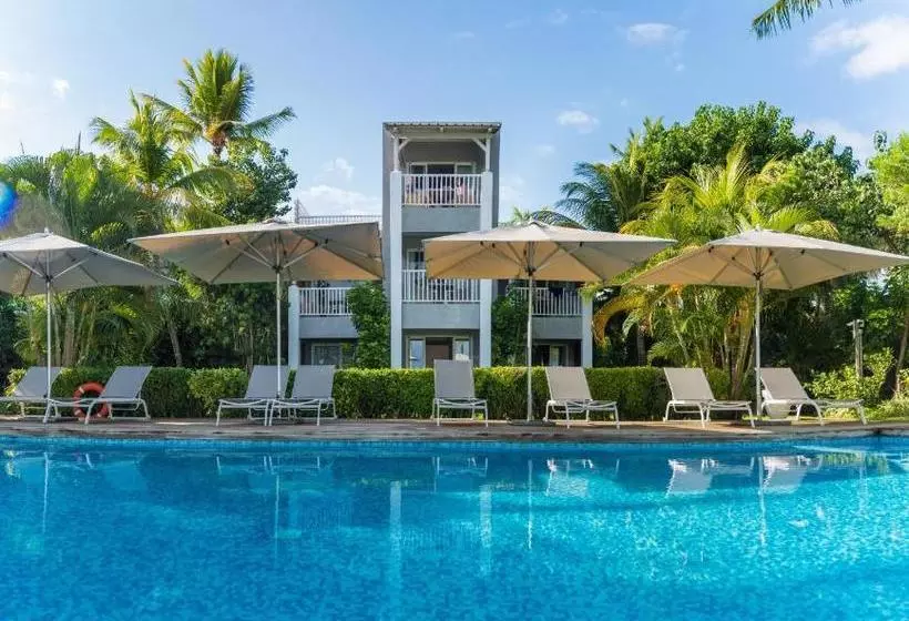 هتل Mon Choisy Beach R