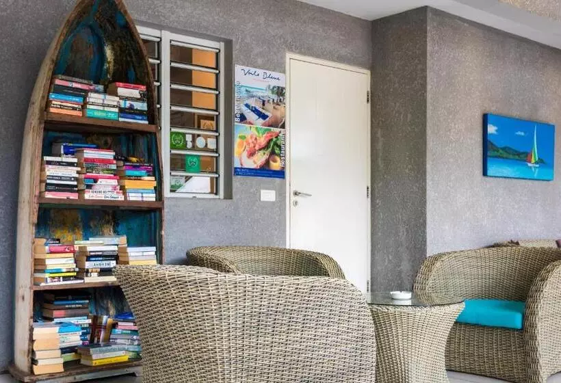 هتل Mon Choisy Beach R