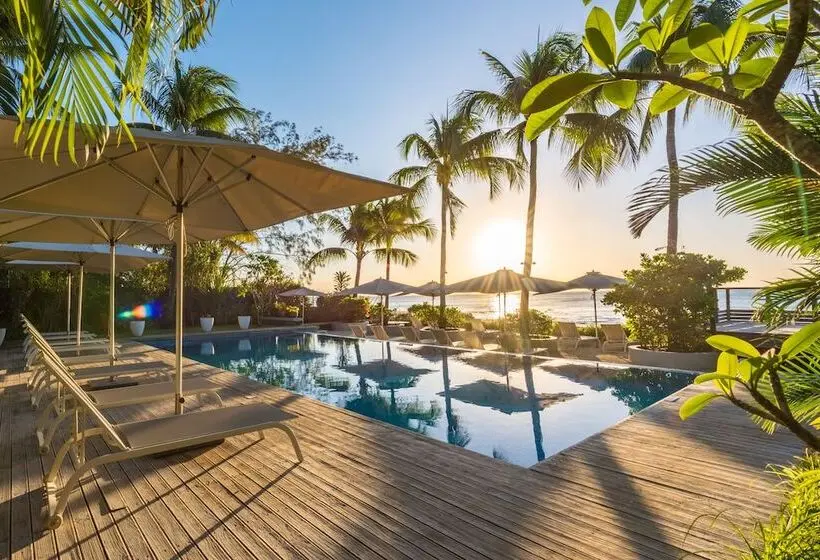 هتل Mon Choisy Beach R