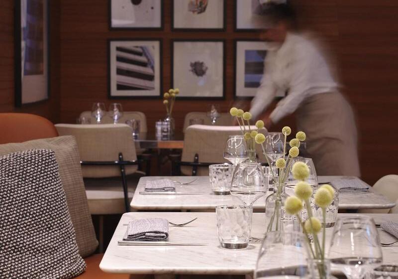 Renaissance Paris Republique Hotel & Spa