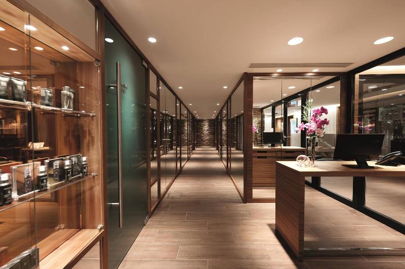 Renaissance Paris Republique Hotel & Spa