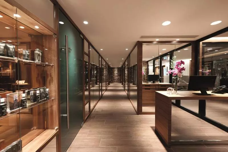 Renaissance Paris Republique Hotel & Spa