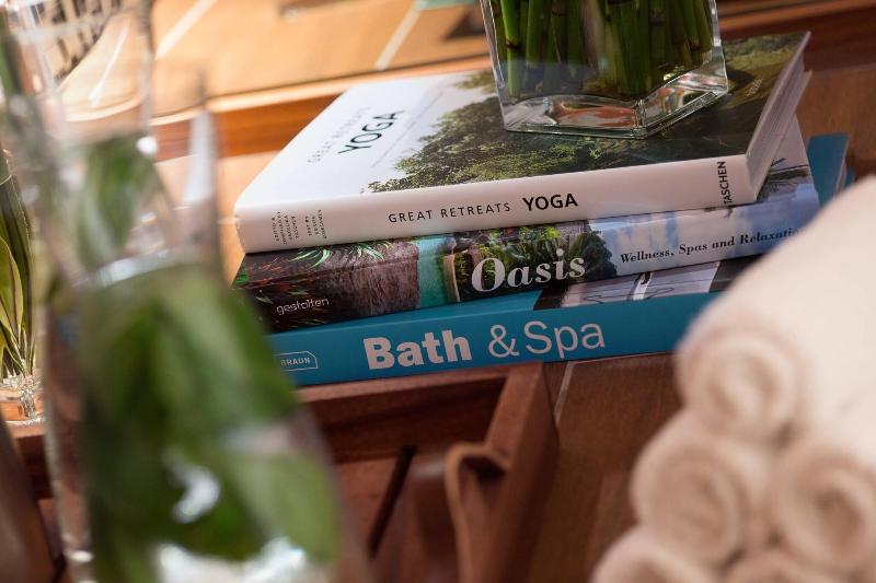 Renaissance Paris Republique Hotel & Spa